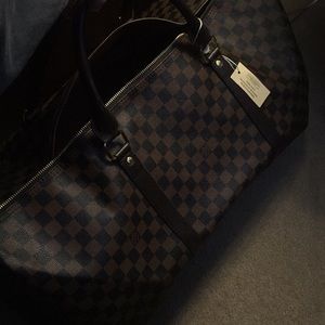 Lv travel bag brown BRAND NEW with straps